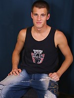 College boy Marc exposes his hairy ass before masturbating.